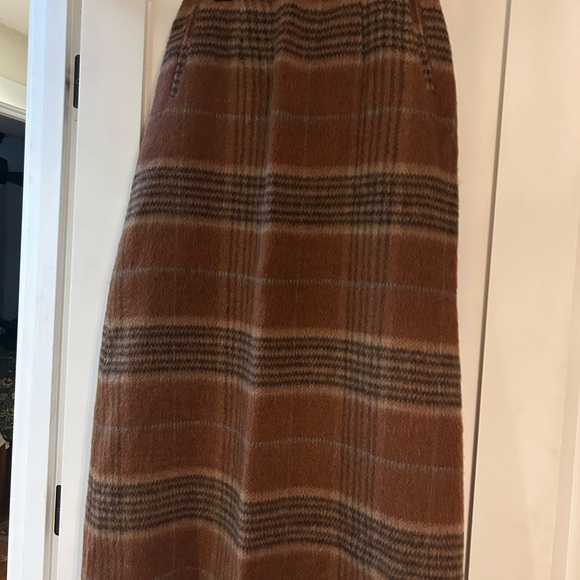 Harve Benard Dresses & Skirts - Harve Benard Brown Plaid Midi Skirt